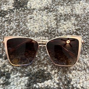 Diff Eyewear Becky Sunglasses